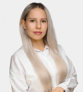 Алина Попова